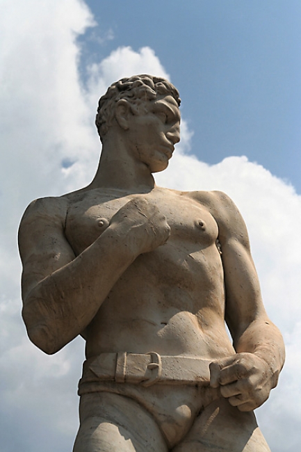 Stadio dei marmi 140